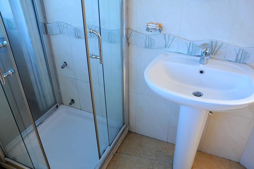 Dimitri Hotel Addis Abeba Zewnętrze zdjęcie