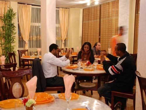 Dimitri Hotel Addis Abeba Zewnętrze zdjęcie